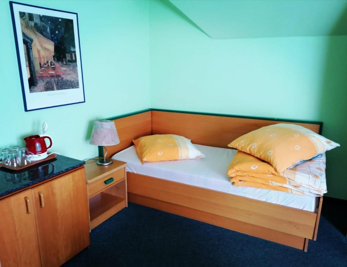 Dziwnow Wczasowisko Apartment Phòng bức ảnh